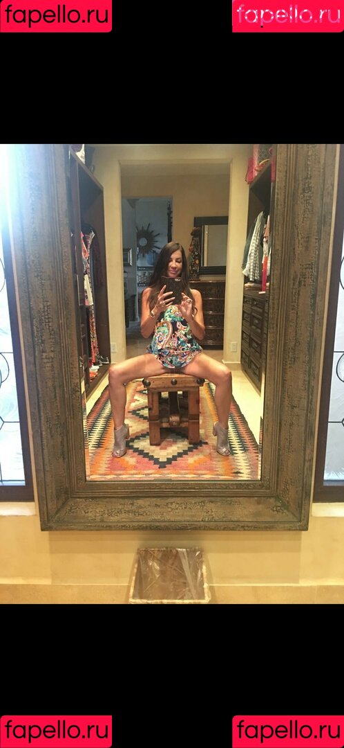 Mona Lisa Onlyfans Photo Gallery 