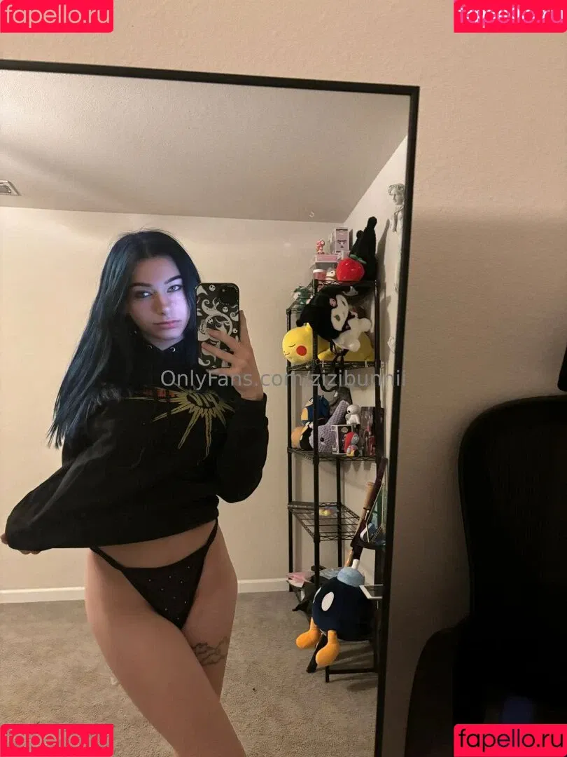 Zich Marie Onlyfans Photo Gallery 