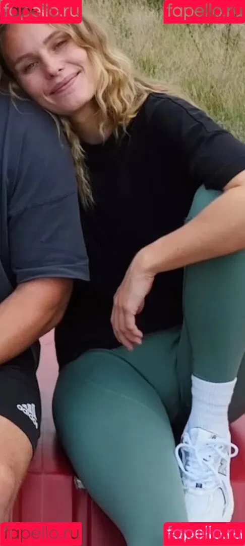 Leonie Massman Onlyfans Photo Gallery 