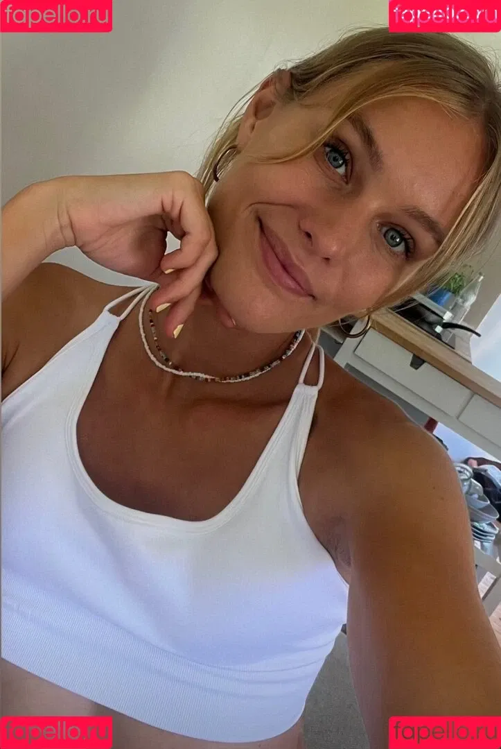 Leonie Massman Onlyfans Photo Gallery 