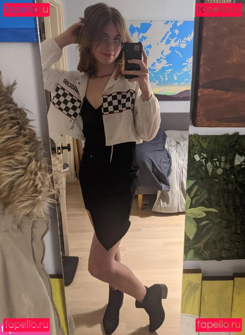 q.namii Onlyfans Photo Gallery 