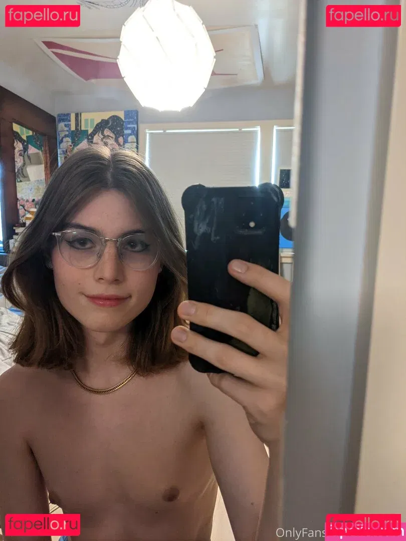 q.namii Onlyfans Photo Gallery 