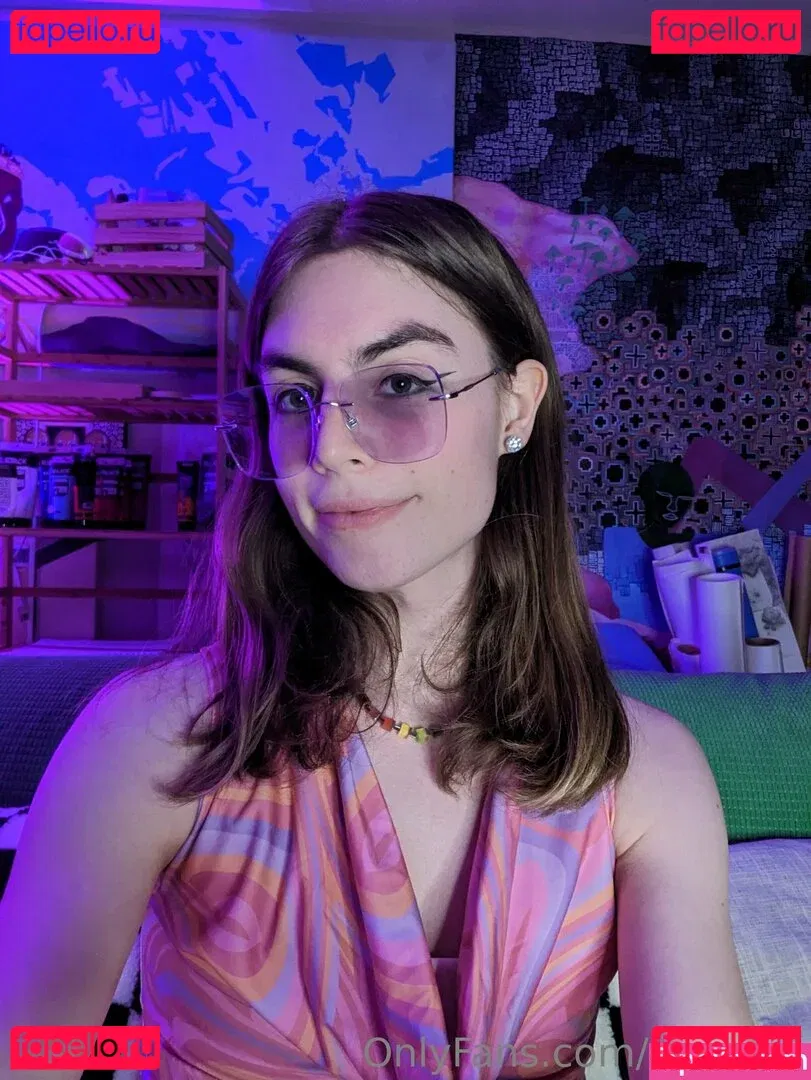 q.namii Onlyfans Photo Gallery 