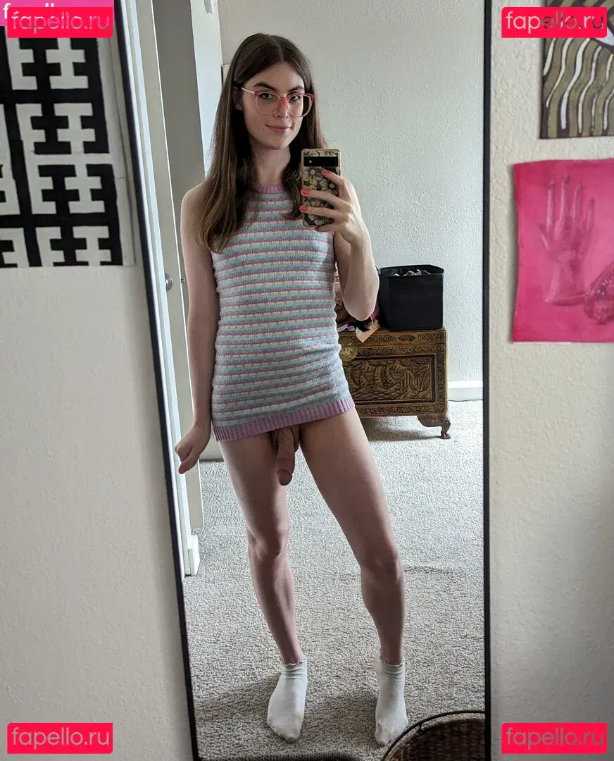 q.namii Onlyfans Photo Gallery 