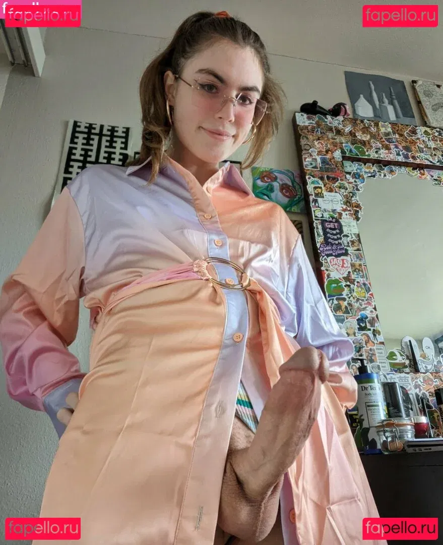 q.namii Onlyfans Photo Gallery 