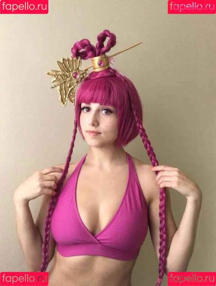 Lucid Dreamer Cosplay Onlyfans Photo Gallery 