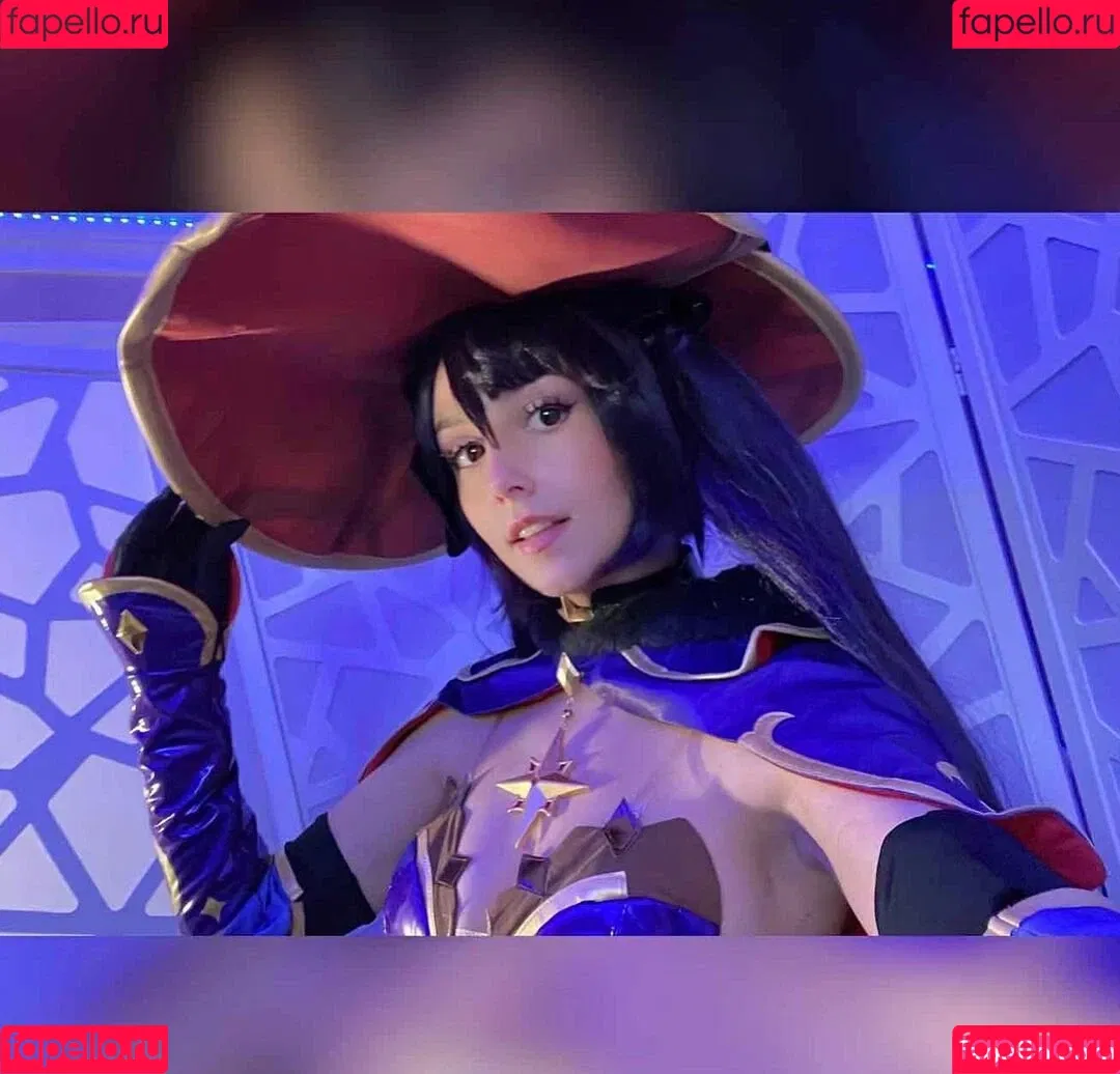 Lucid Dreamer Cosplay Onlyfans Photo Gallery 