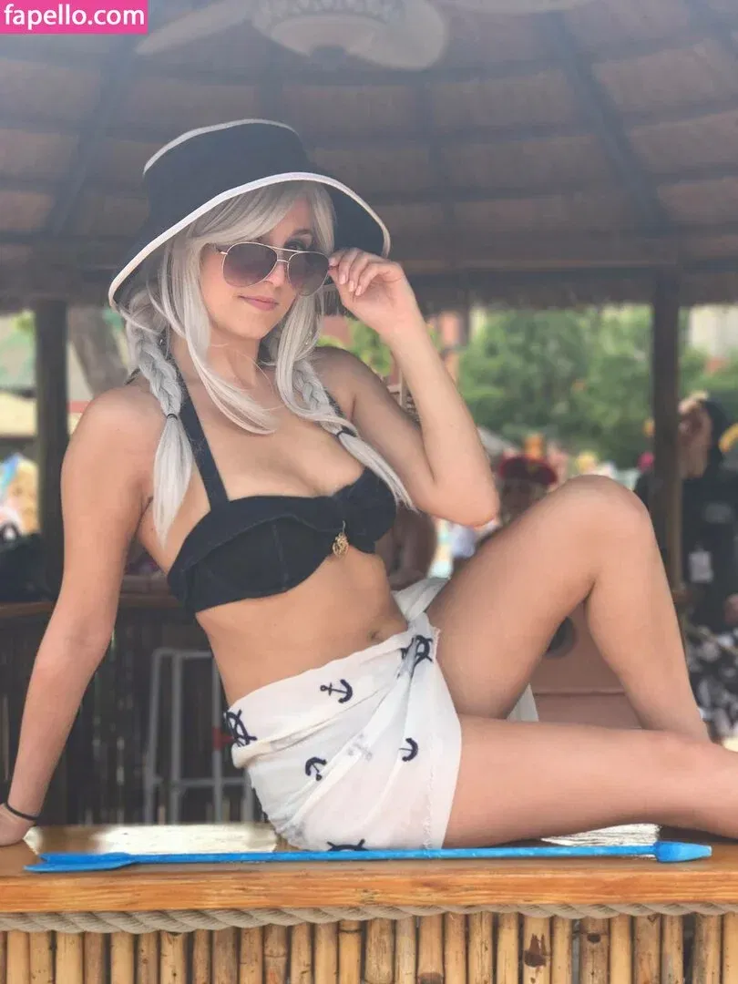 Lucid Dreamer Cosplay Onlyfans Photo Gallery 