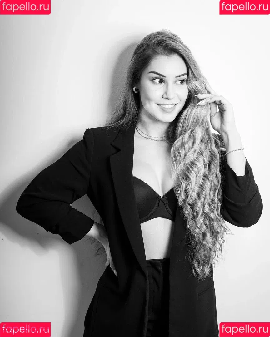 Michelle Timm Onlyfans Photo Gallery 