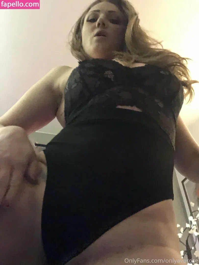 onlyavarose Onlyfans Photo Gallery 