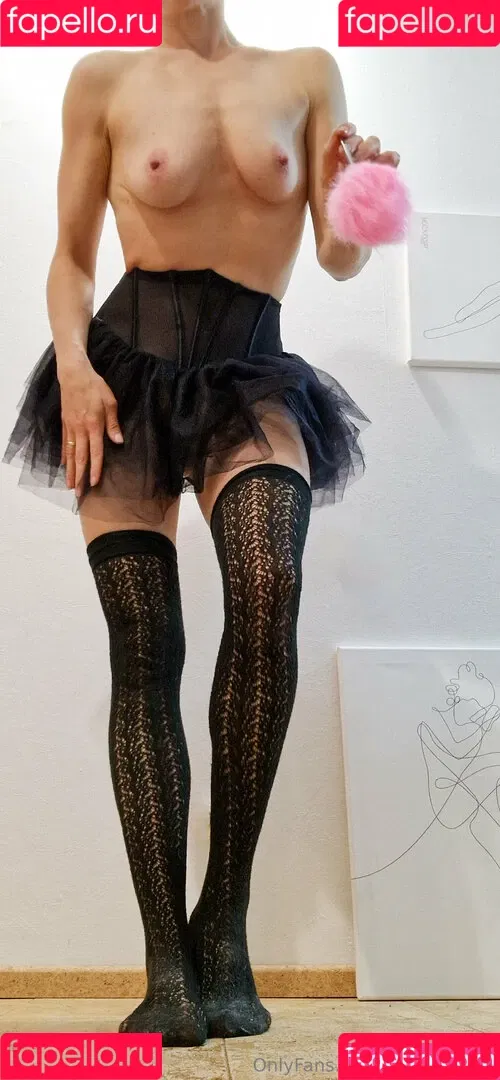 Bettflüsterin Onlyfans Photo Gallery 