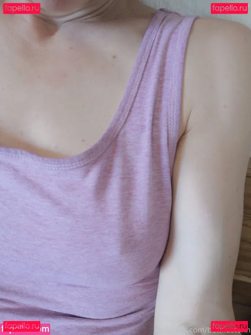 Bettflüsterin Onlyfans Photo Gallery 