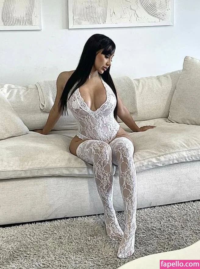 Sabrina Agarie Onlyfans Photo Gallery 