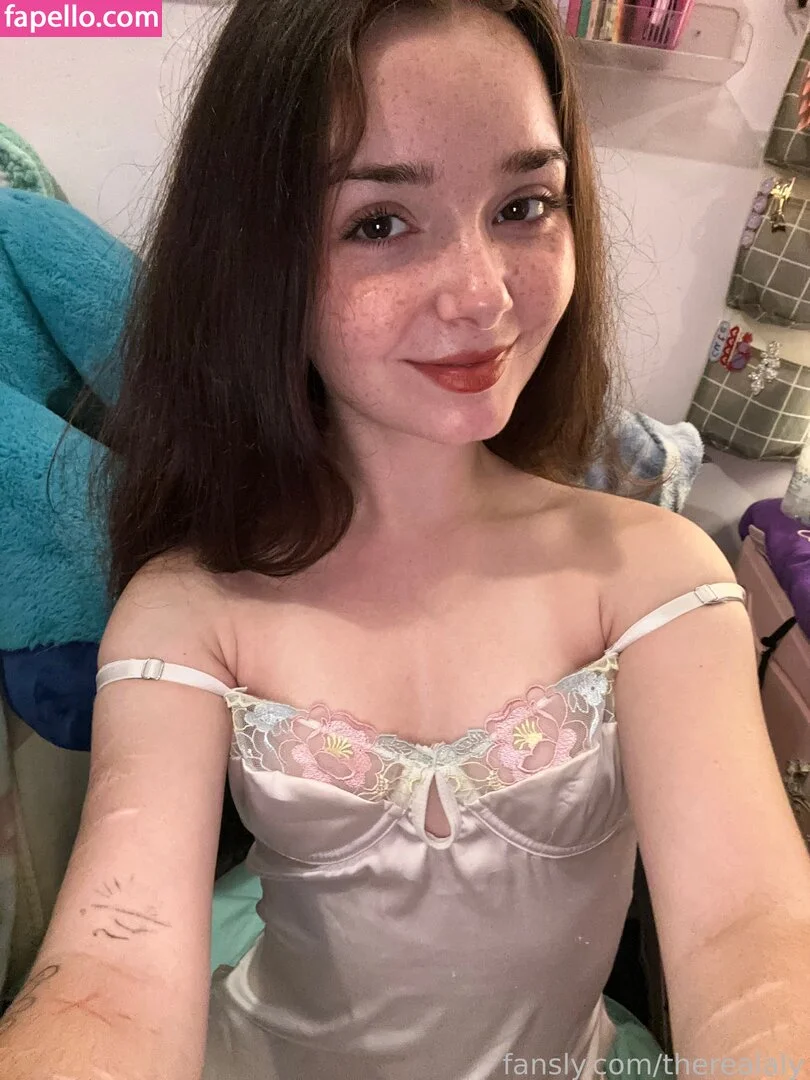 Therealaly Onlyfans Photo Gallery 