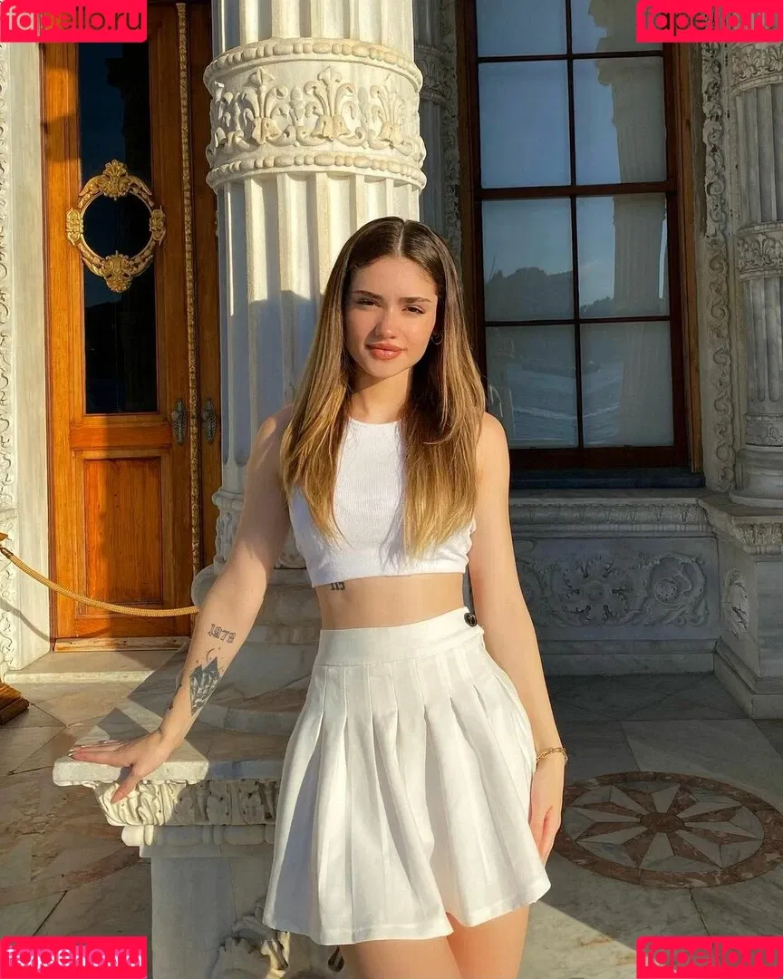 Melike Saygın Onlyfans Photo Gallery 