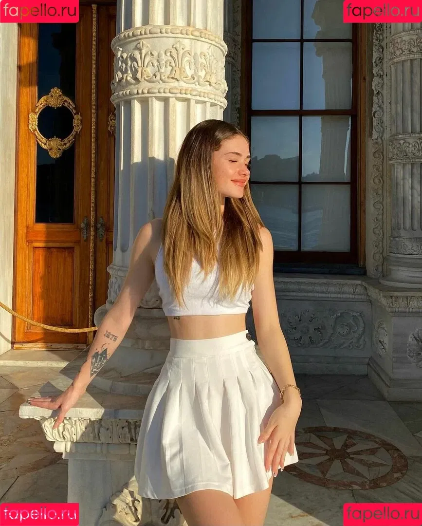 Melike Saygın Onlyfans Photo Gallery 