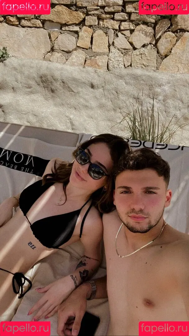 Melike Saygın Onlyfans Photo Gallery 