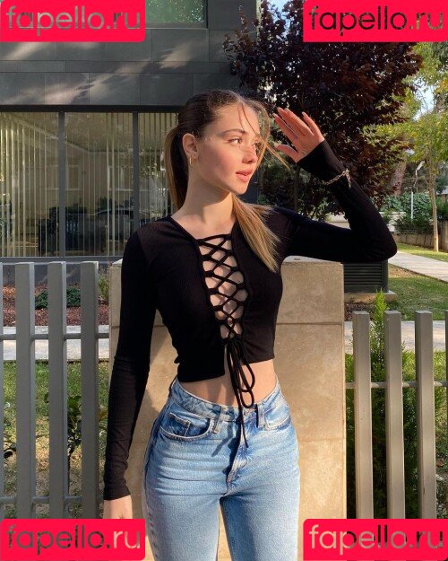 Melike Saygın Onlyfans Photo Gallery 