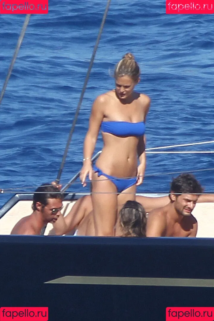 Bar Refaeli Onlyfans Photo Gallery 