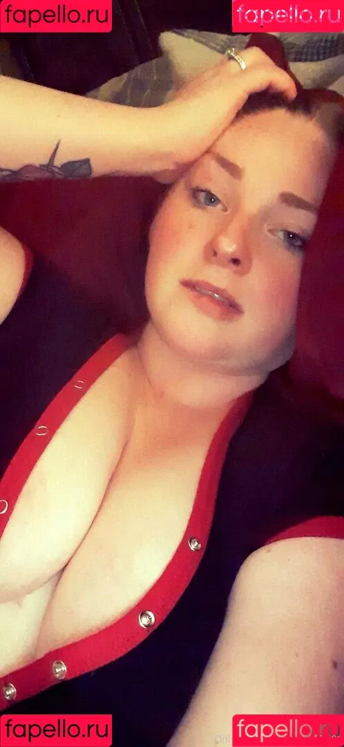 ariel.morningstar21 Onlyfans Photo Gallery 