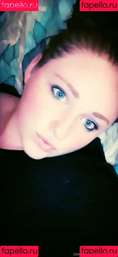 ariel.morningstar21 Onlyfans Photo Gallery 