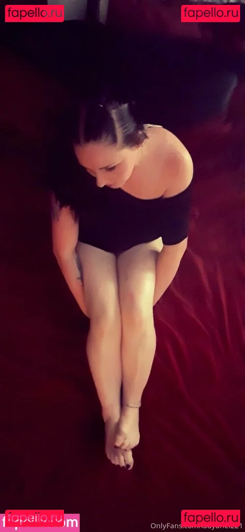 ariel.morningstar21 Nude Onlyfans Photo 17