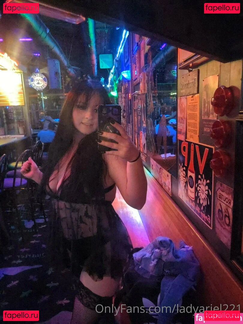 ariel.morningstar21 Nude Onlyfans Photo 15