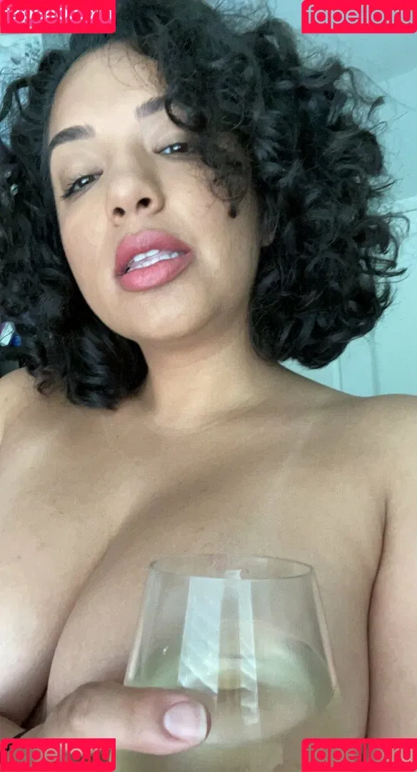 youlovekatof Onlyfans Photo Gallery 