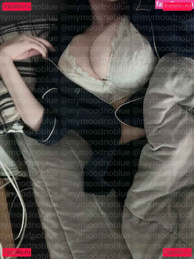 mymoodnoblue Onlyfans Photo Gallery 