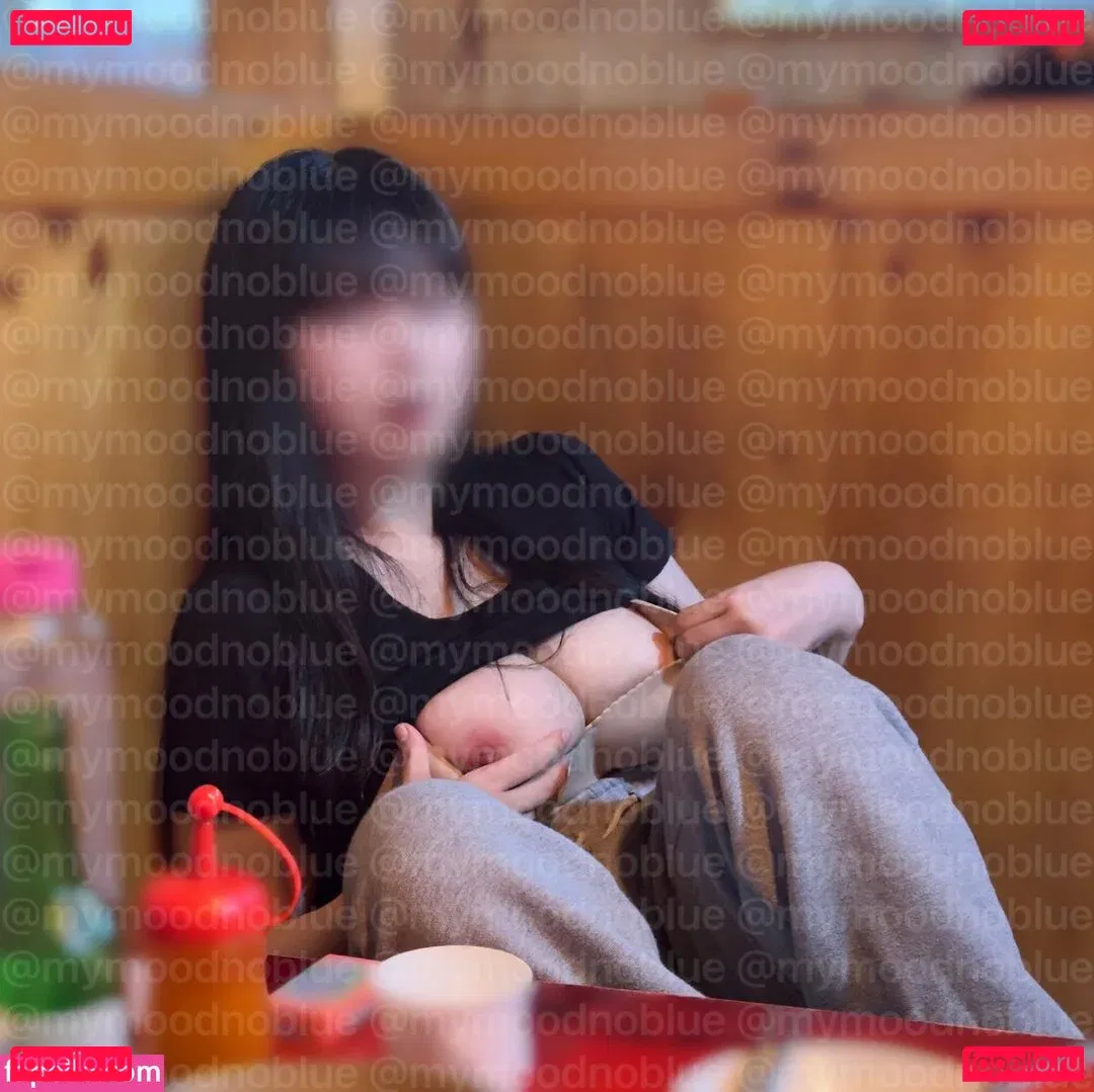 mymoodnoblue Onlyfans Photo Gallery 