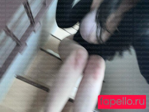 mymoodnoblue Onlyfans Photo Gallery 