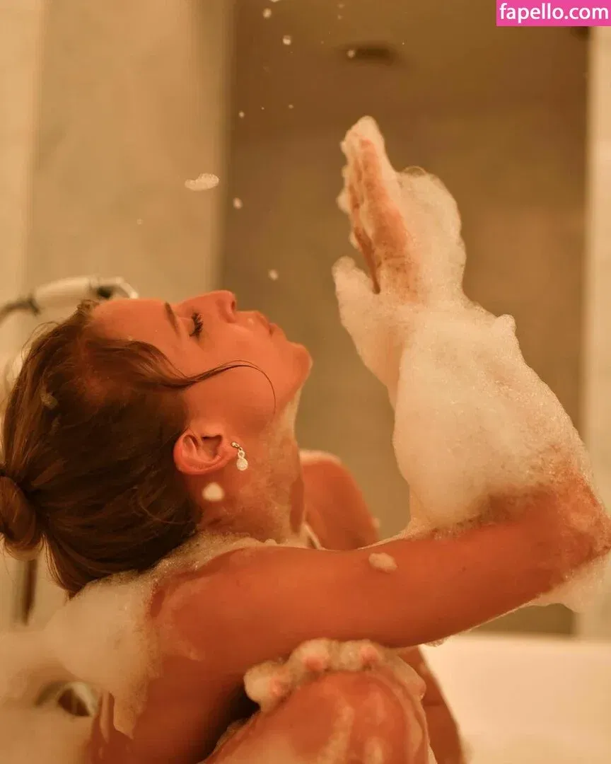 Luciana Burkle Onlyfans Photo Gallery 