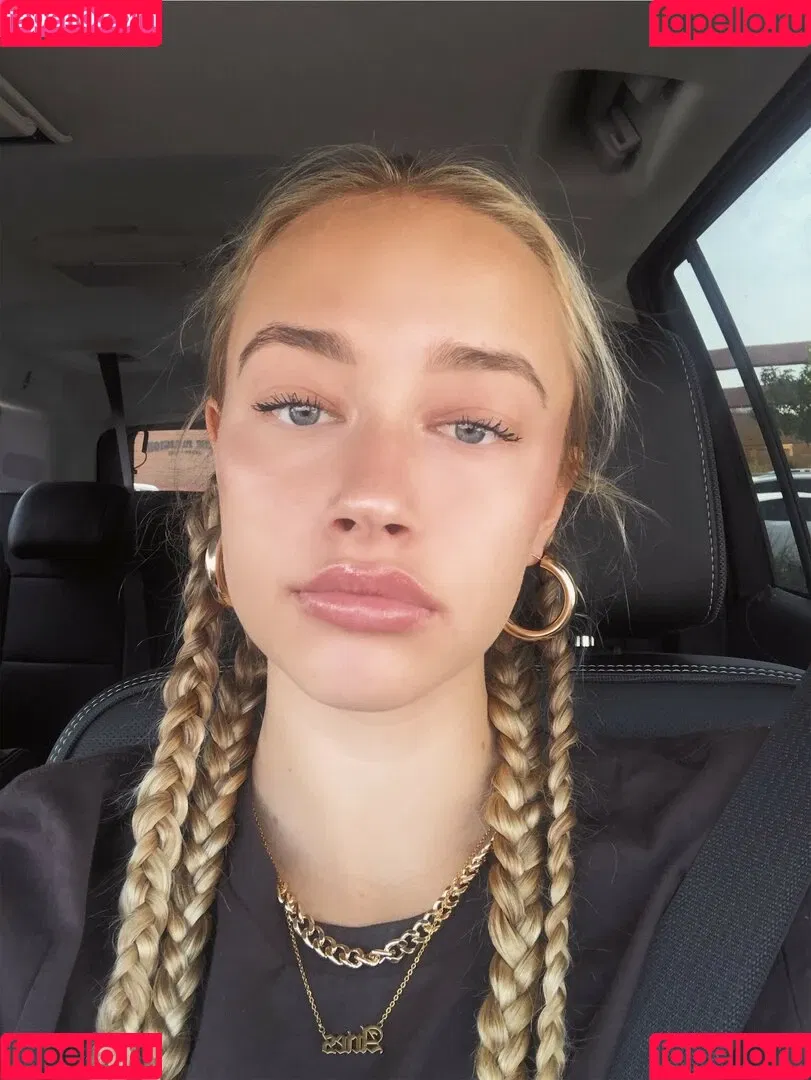 Mia Mastrov Onlyfans Photo Gallery 