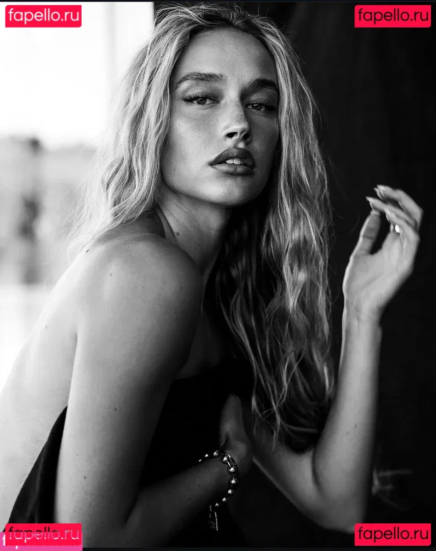 Mia Mastrov Onlyfans Photo Gallery 