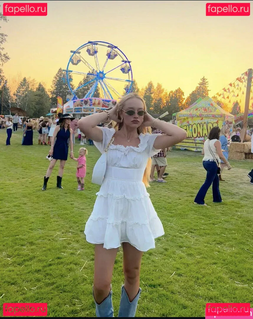 Mia Mastrov Onlyfans Photo Gallery 