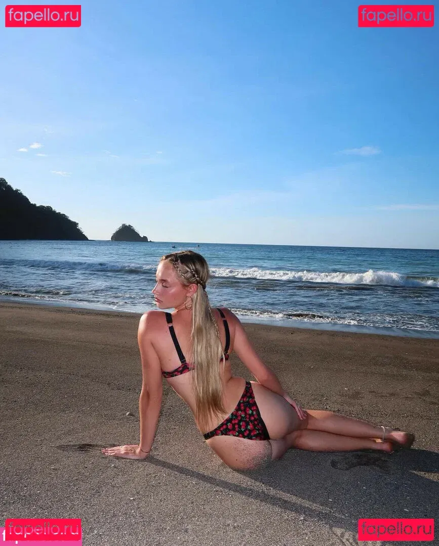 Mia Mastrov Onlyfans Photo Gallery 