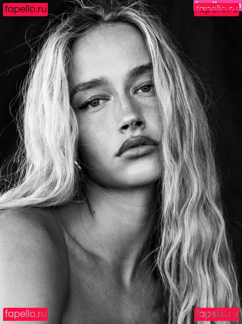 Mia Mastrov Onlyfans Photo Gallery 