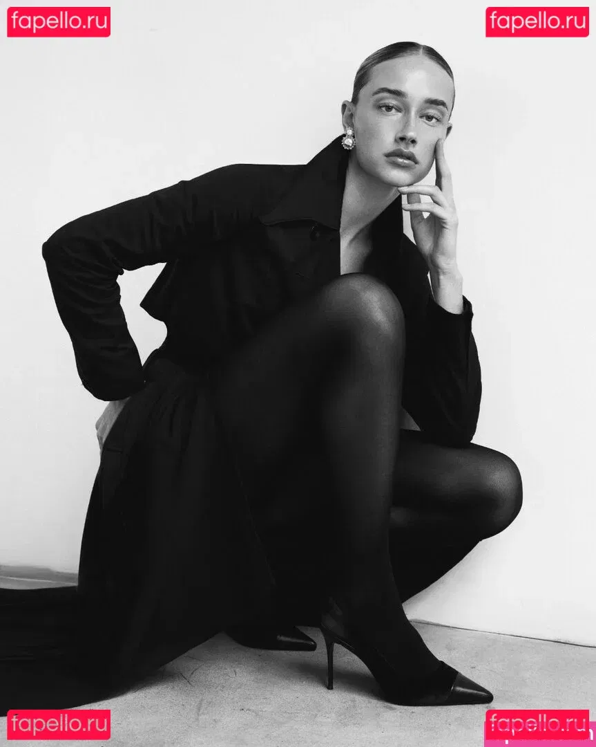 Mia Mastrov Onlyfans Photo Gallery 