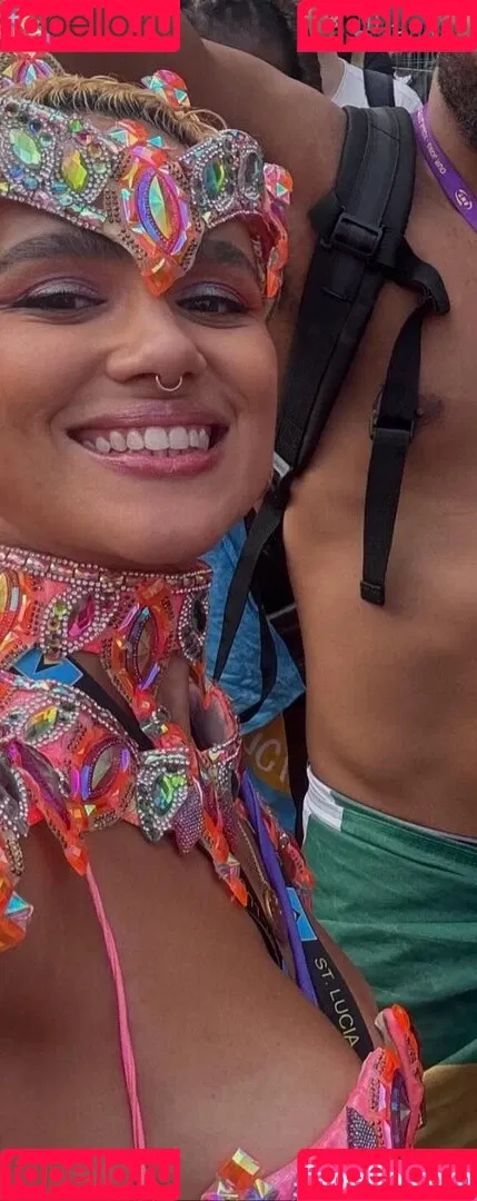 Nathalie Emmanuel Onlyfans Photo Gallery 