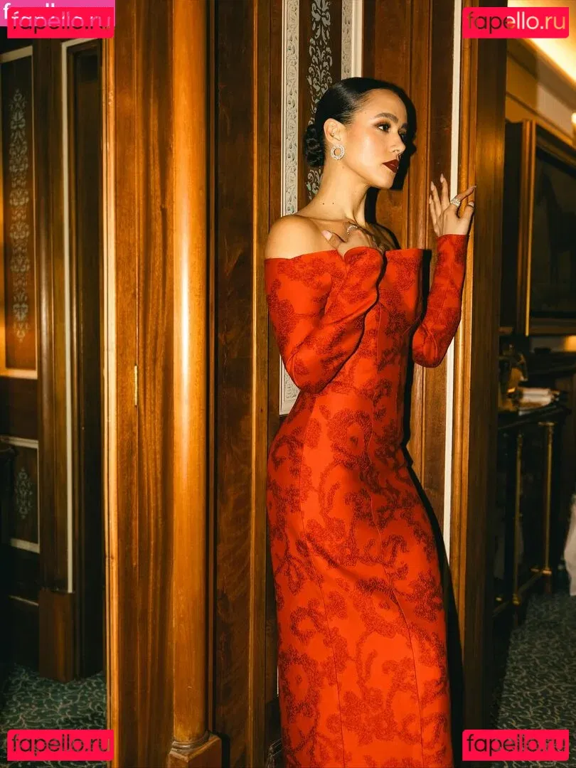 Nathalie Emmanuel Onlyfans Photo Gallery 