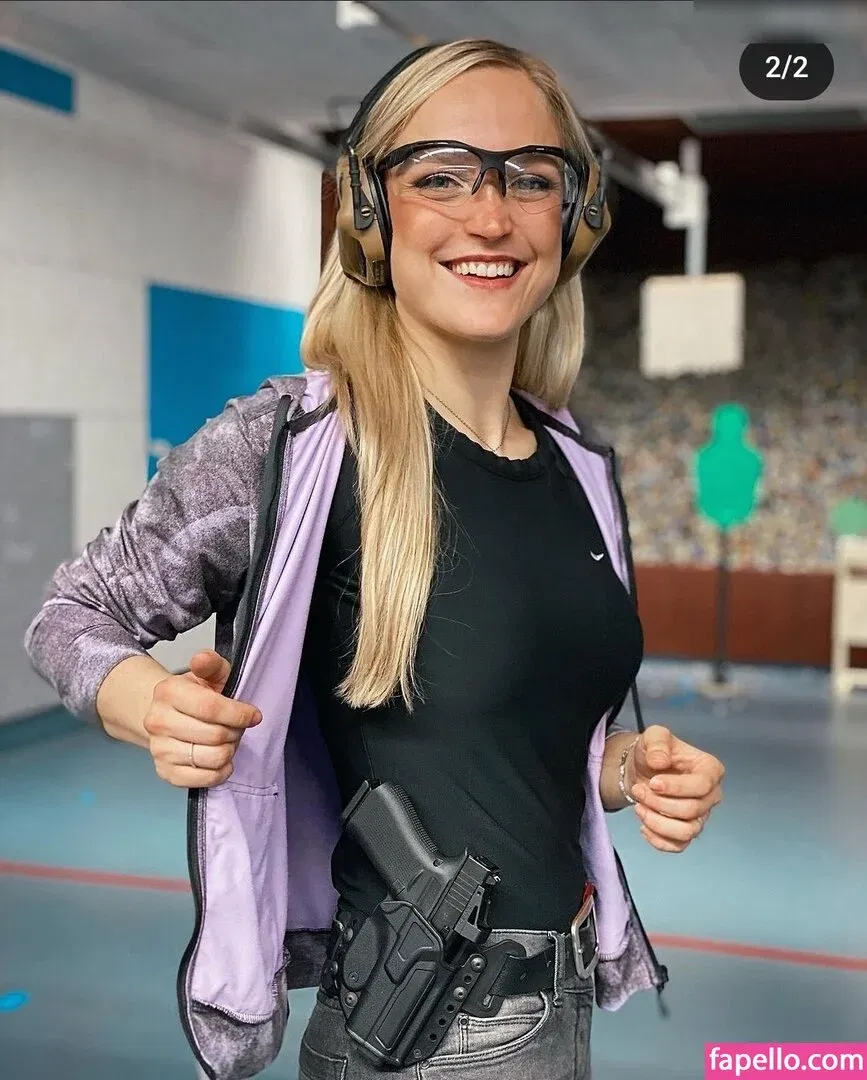 Amy9x19 - Amelie Eichinger-Noll Onlyfans Photo Gallery 