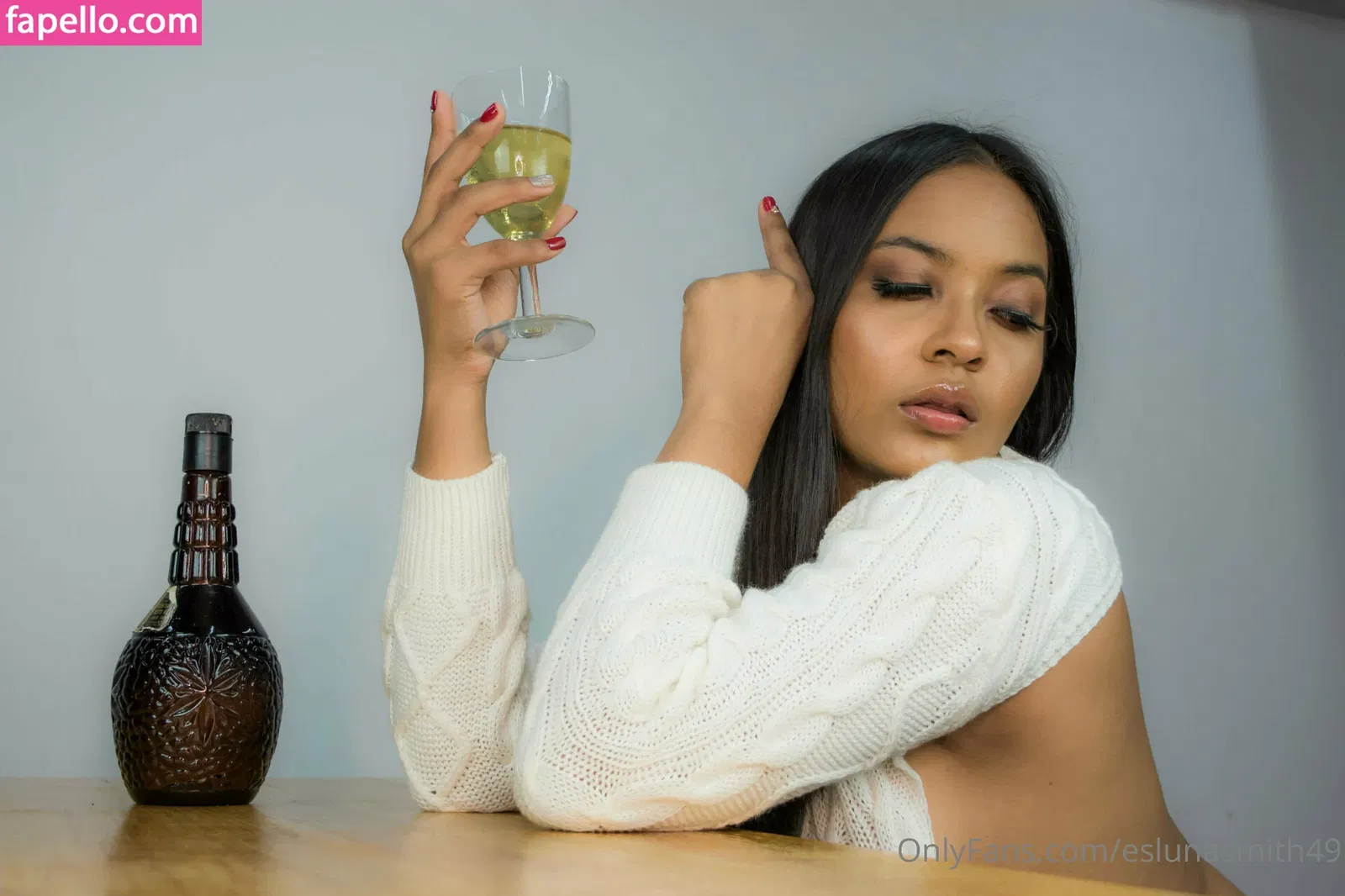 eslunasmith49 Onlyfans Photo Gallery 