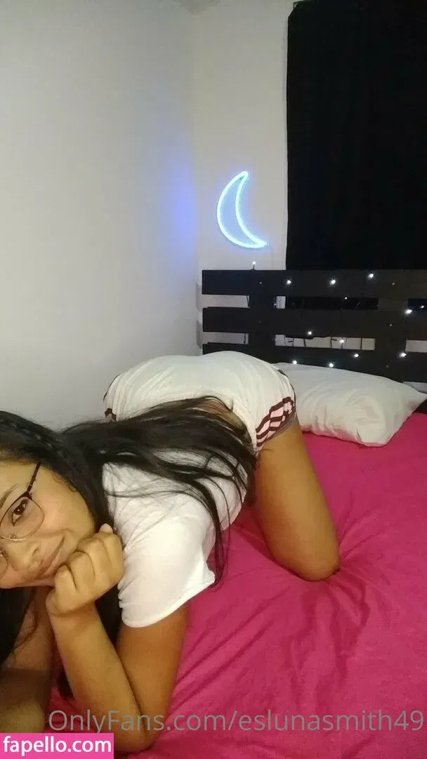 eslunasmith49 Onlyfans Photo Gallery 