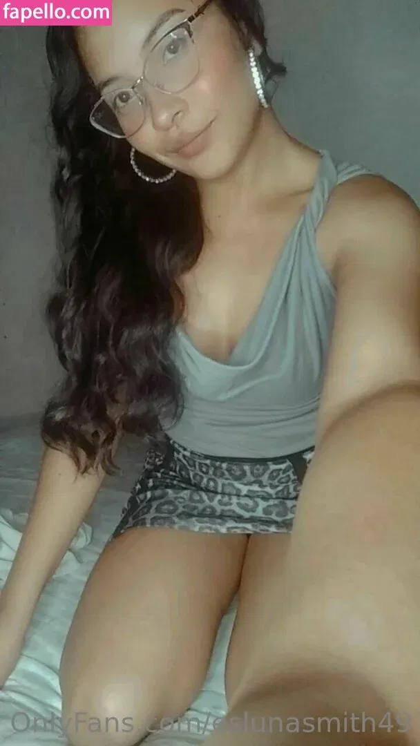 eslunasmith49 Onlyfans Photo Gallery 