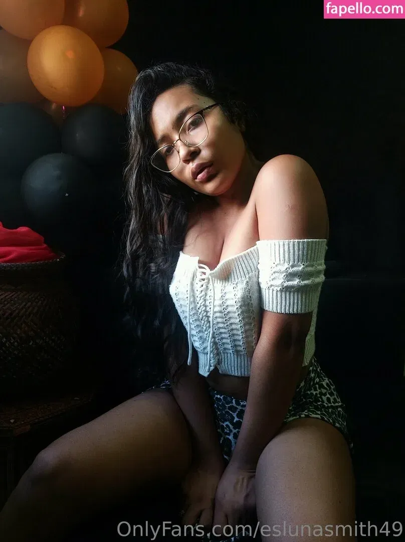 eslunasmith49 Onlyfans Photo Gallery 