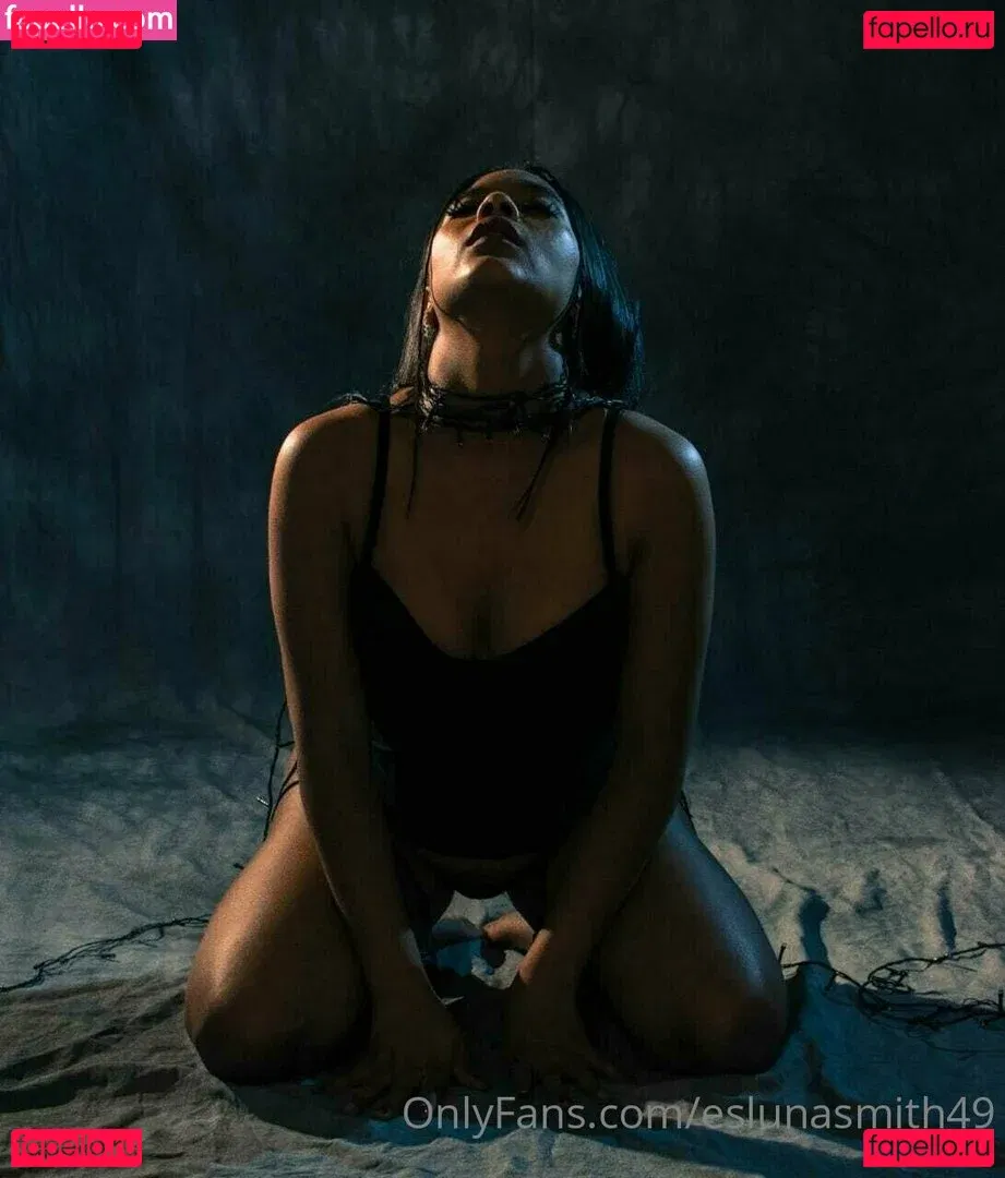 eslunasmith49 Onlyfans Photo Gallery 