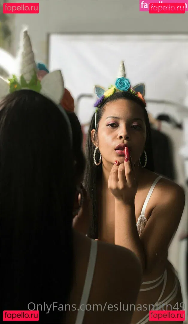 eslunasmith49 Onlyfans Photo Gallery 