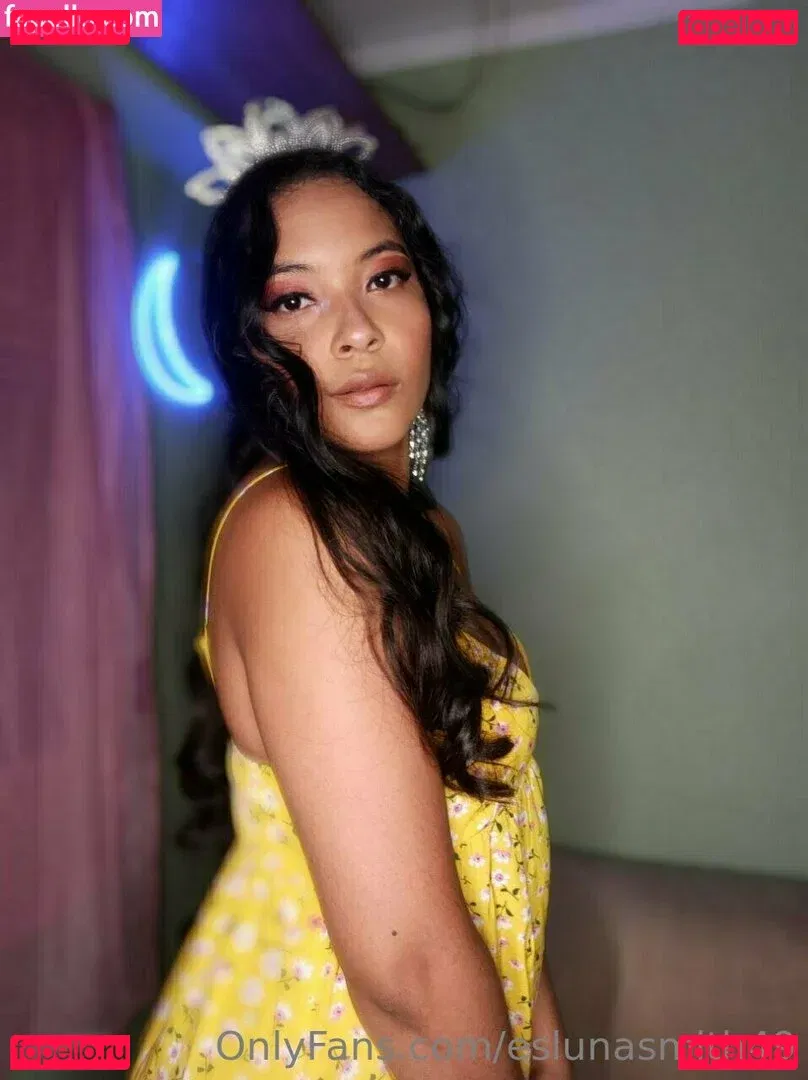 eslunasmith49 Onlyfans Photo Gallery 