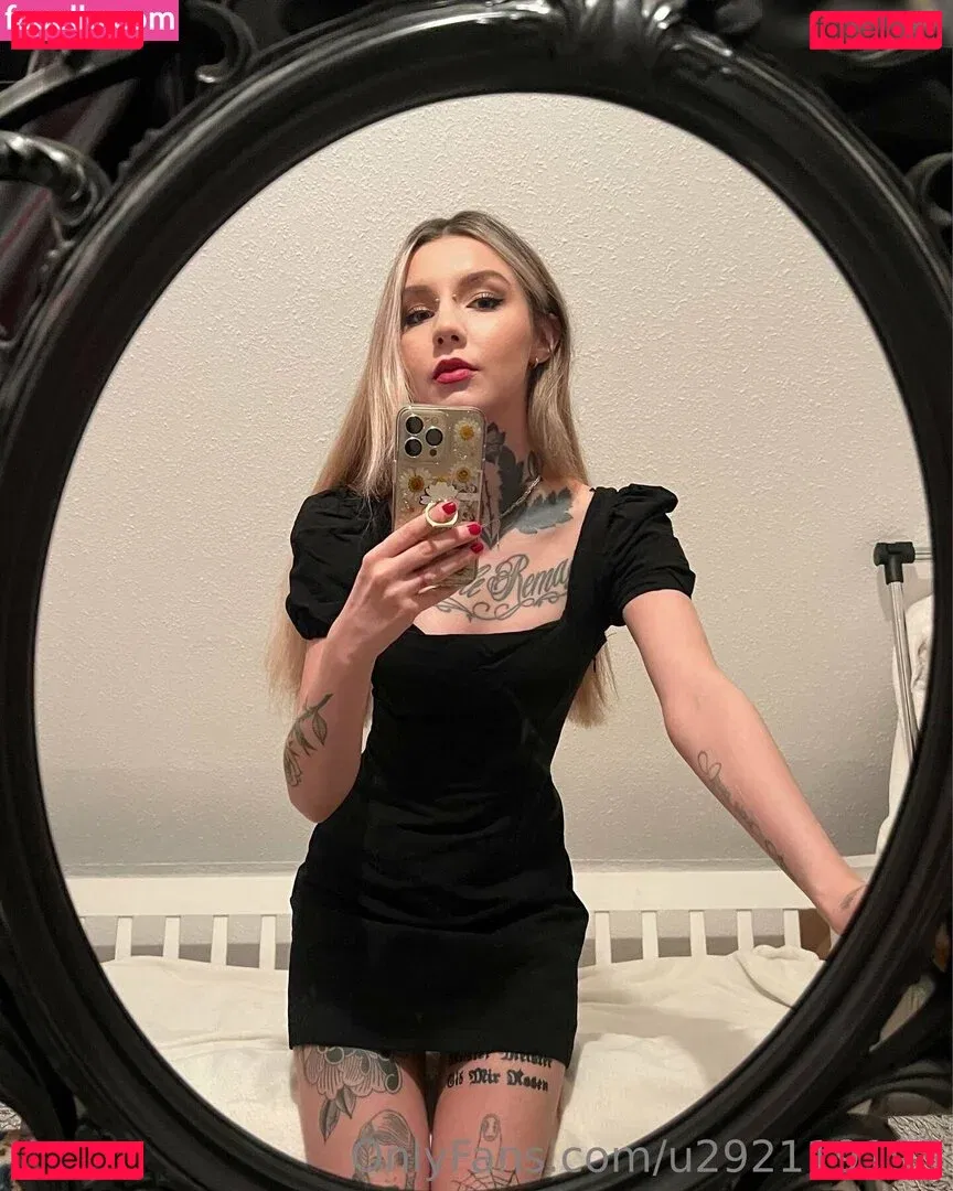 emilia.karin Onlyfans Photo Gallery 