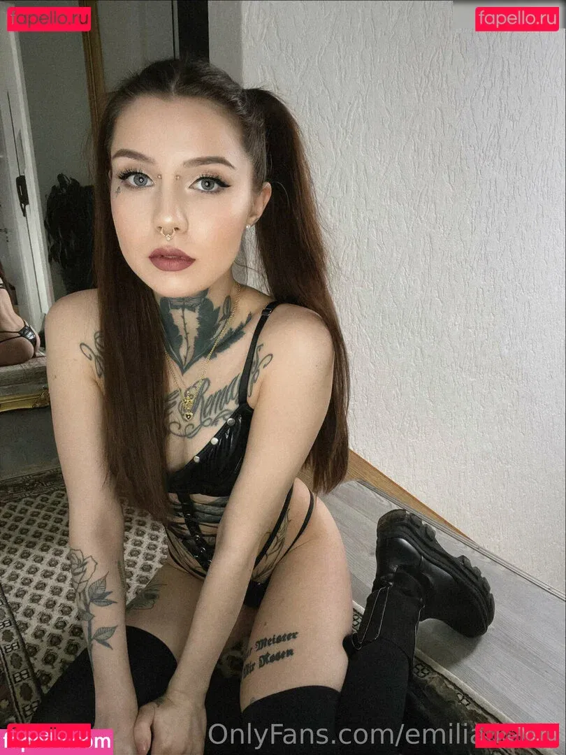 emilia.karin Onlyfans Photo Gallery 